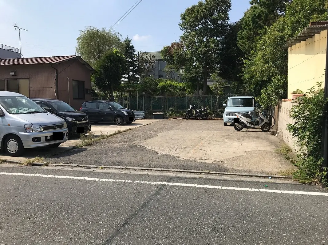 江戸川区鹿骨５丁目　月極駐車場